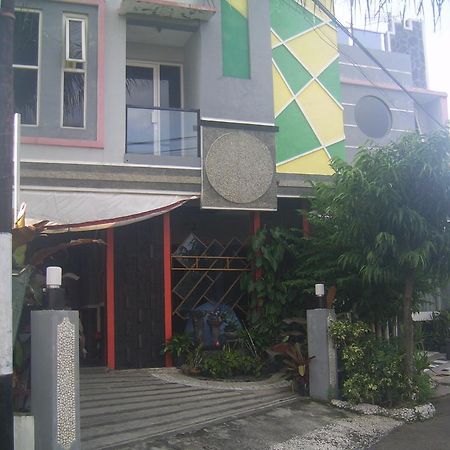 De'Vita Family Homestay Malang Exterior photo